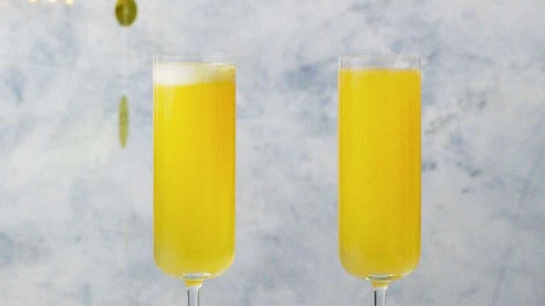 Sparkling Peach Bellini